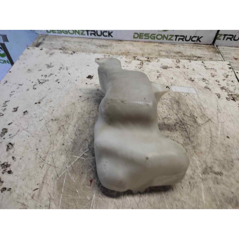Recambio de deposito limpia para iveco daily combi caja cerrada techo alto 29l... batalla 3000l referencia OEM IAM 3801898 - Rojo 3