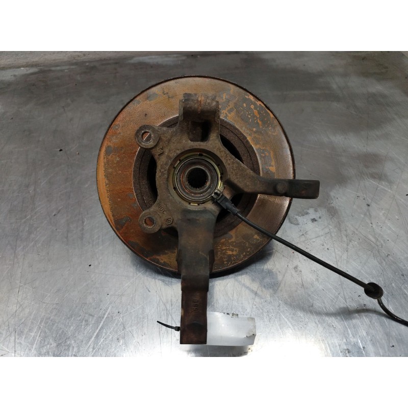 Recambio de mangueta delantera izquierda para nissan micra iii (k12) 1.2 16v referencia OEM IAM   