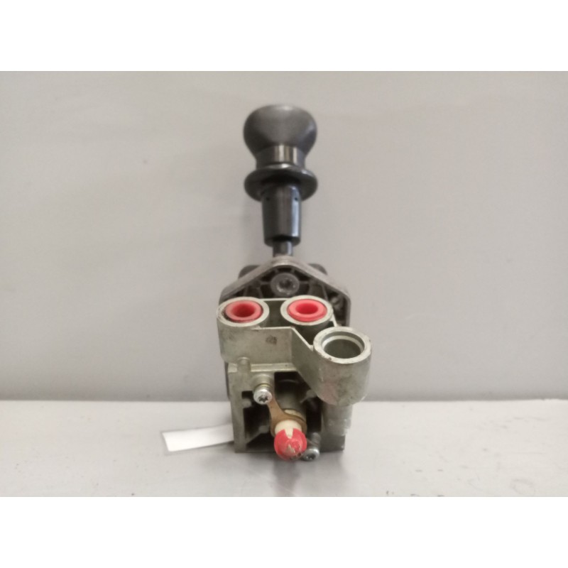 Recambio de palanca freno de mano para renault midlum 4.8 diesel referencia OEM IAM 5010525008 9617230360 4