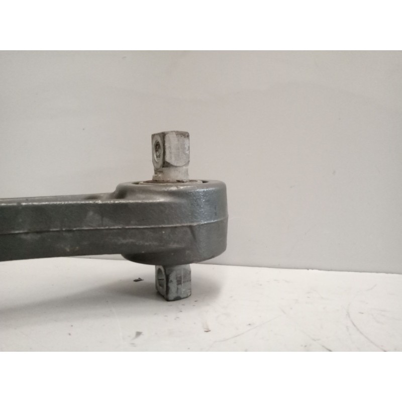Recambio de tirante trasero derecho para volvo fh 500 referencia OEM IAM 21196798 - Blanco 2