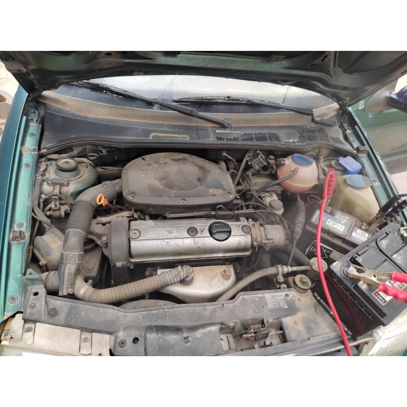 VOLKSWAGEN POLO BERLINA (6N1)