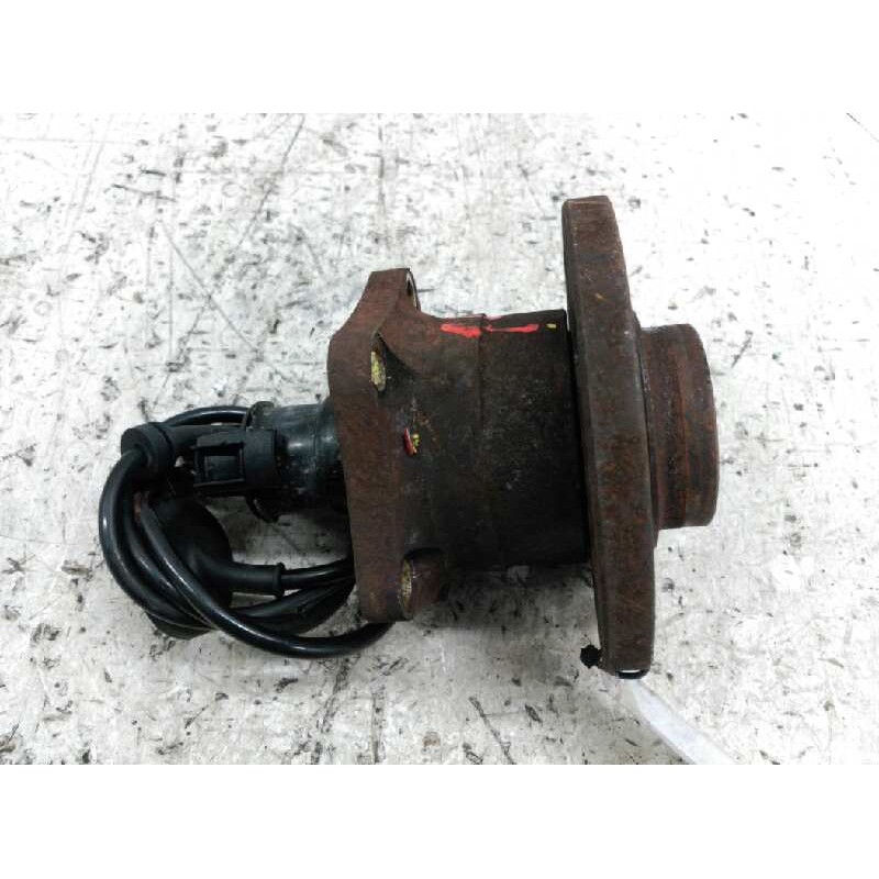 Recambio de buje trasero izquierdo para volkswagen passat berlina (3b3) 1.9 tdi referencia OEM IAM 2