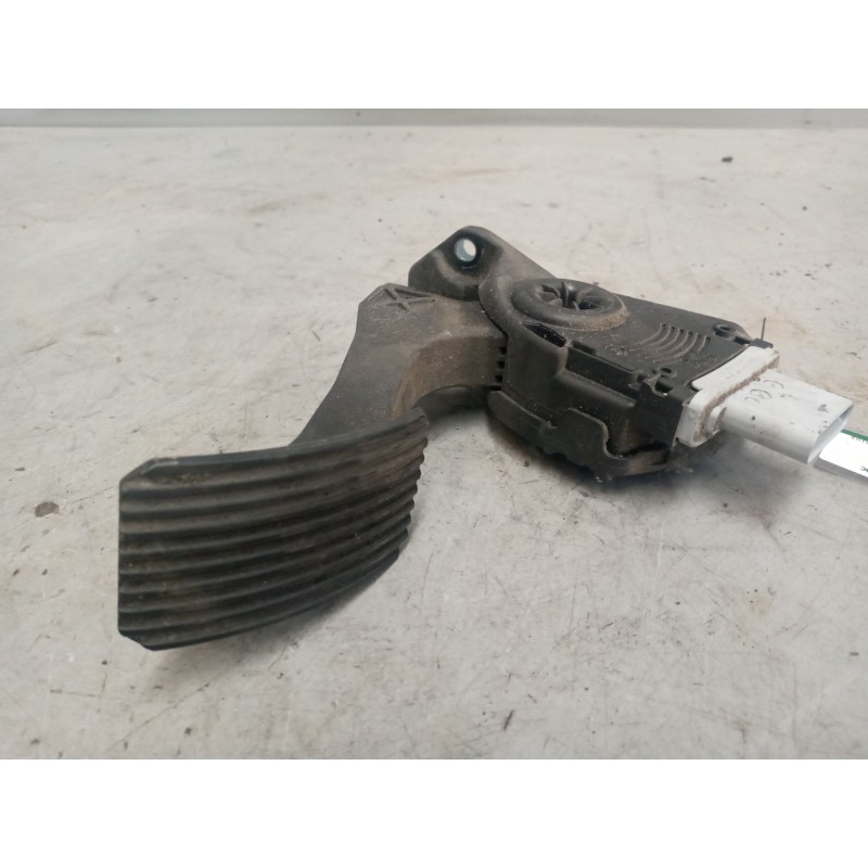 Recambio de pedal acelerador para man tgx 18.480 12.4 diesel referencia OEM IAM 81259706103 - Blanco 2
