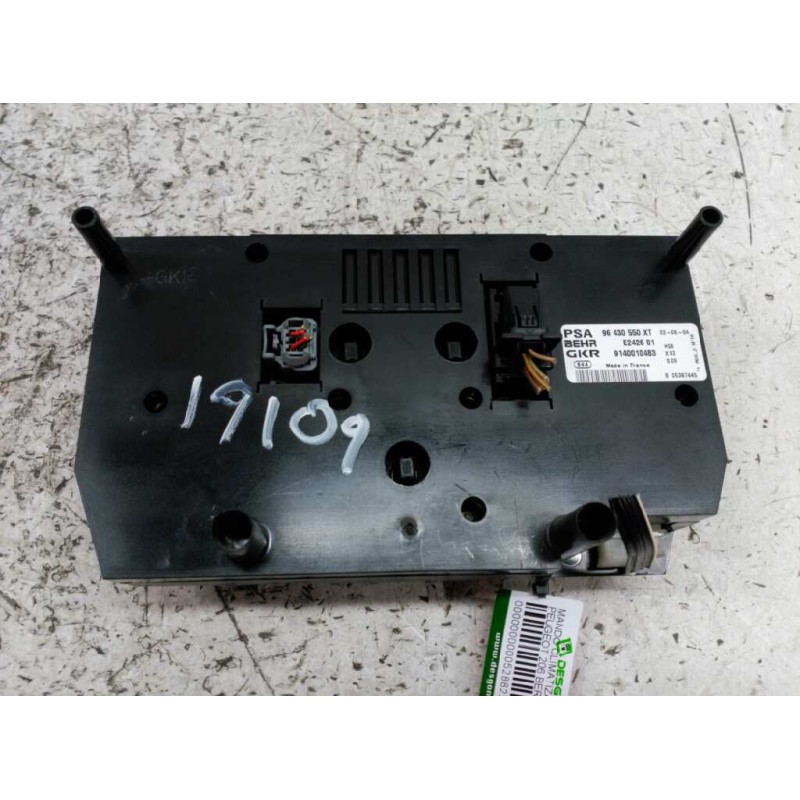 Recambio de mando climatizador para peugeot 206 berlina xs referencia OEM IAM 96430550XT - Negro 2