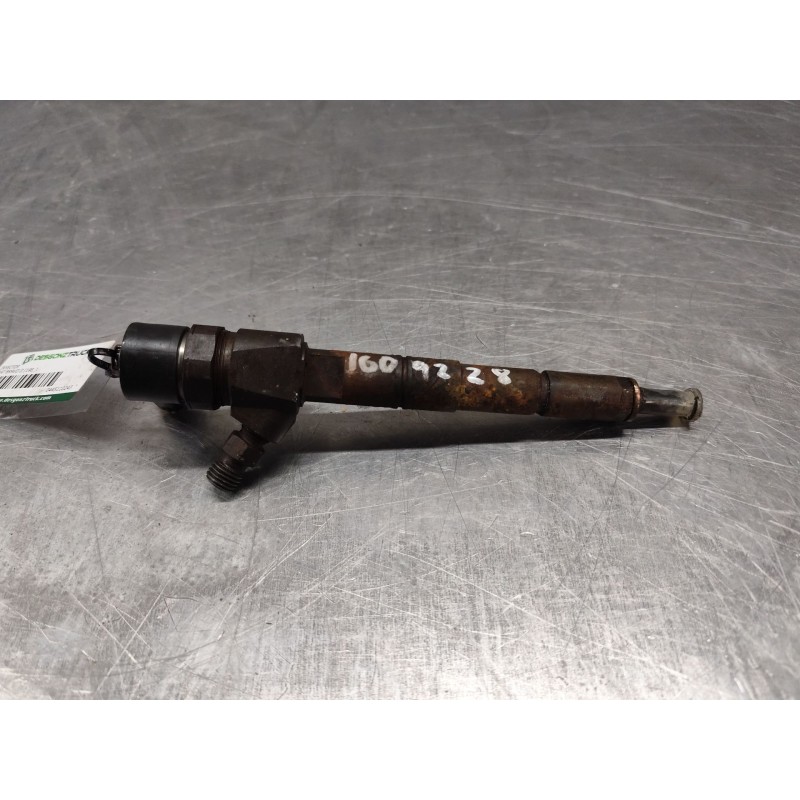 Recambio de inyector para fiat bravo ii (198_) 1.4 16v (198axs1b) referencia OEM IAM 0445110243 88SIAK7AA 