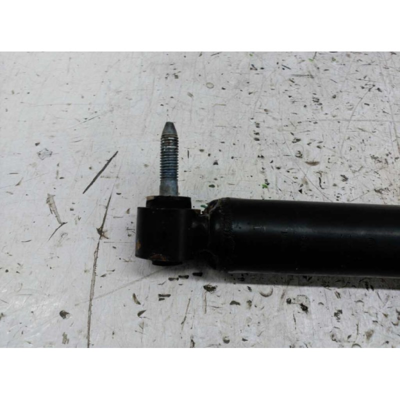 Recambio de amortiguador trasero izquierdo para renault scenic ii grand confort dynamique referencia OEM IAM - Negro 3