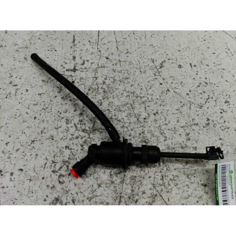 Recambio de bomba embrague para renault scenic ii grand confort dynamique referencia OEM IAM   