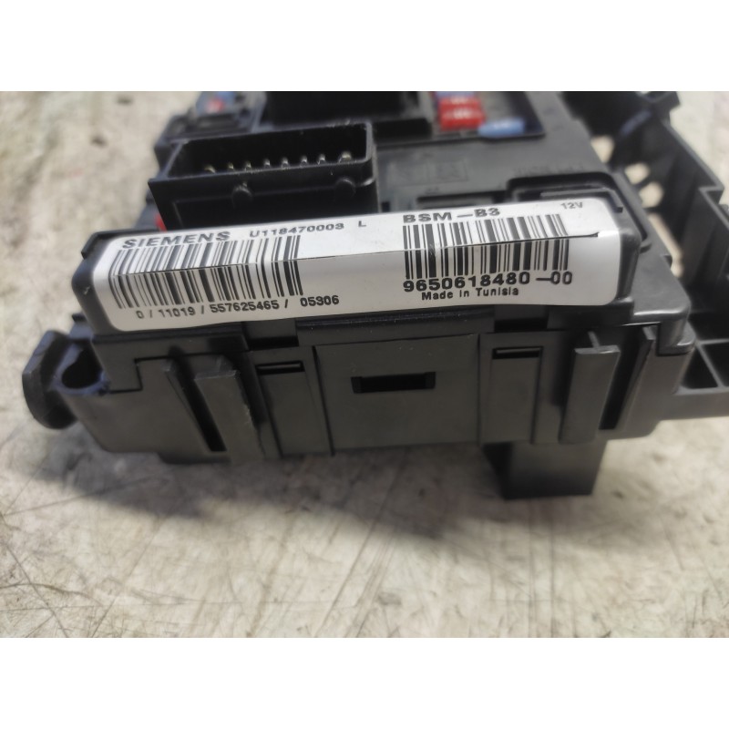 Recambio de caja reles / fusibles para citroën xsara picasso 2.0 hdi sx referencia OEM IAM 9650618480 U118470003L BSM - Negro 2