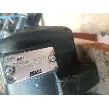 Recambio de caja direccion para nissan trade 100 3.0 turbodiesel referencia OEM IAM tas20m612  