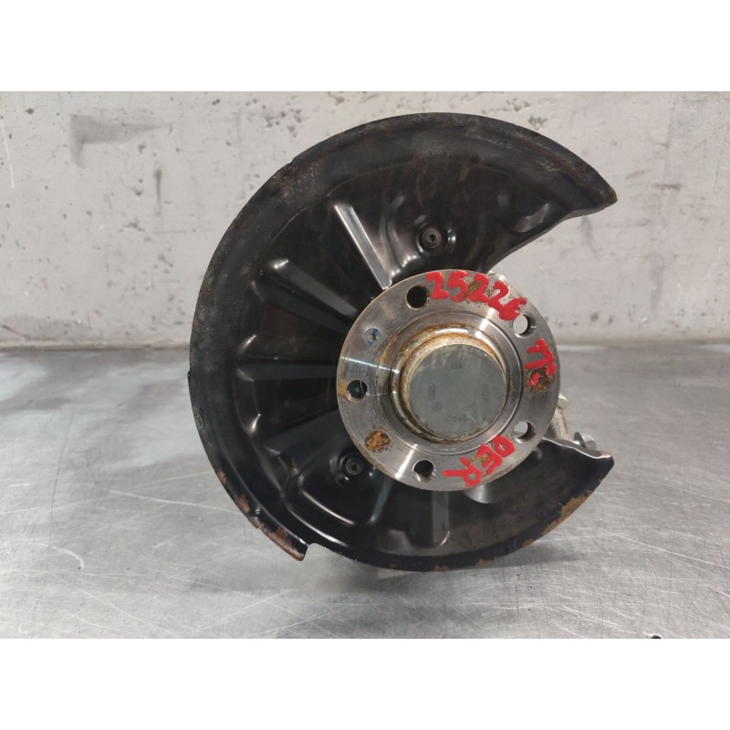 Recambio de mangueta trasera derecha para audi q3 (f3b) 35 tdi quattro referencia OEM IAM   