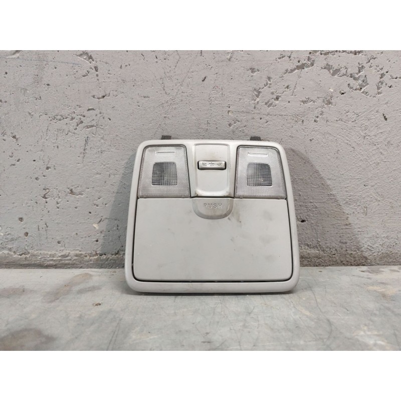 Recambio de luz interior delantera central para hyundai i30 (gd) 1.6 crdi referencia OEM IAM 92800a50xx  