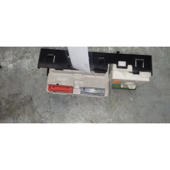 Recambio de pantalla multifuncion para renault laguna ii (bg0) expression referencia OEM IAM 8200361582B NS4786718P 
