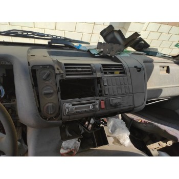 mercedes-benz atego 6-cil.4x2/bm 970,2,4-6 del año 1999