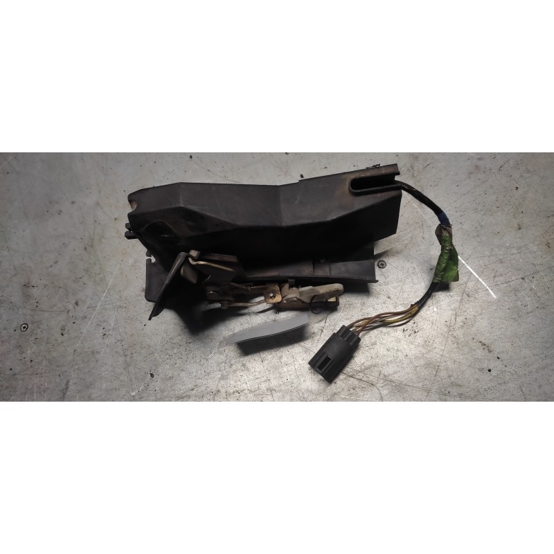 Recambio de cerradura puerta delantera derecha para ford escort berl./turnier atlanta berlina referencia OEM IAM  4 PINS 2