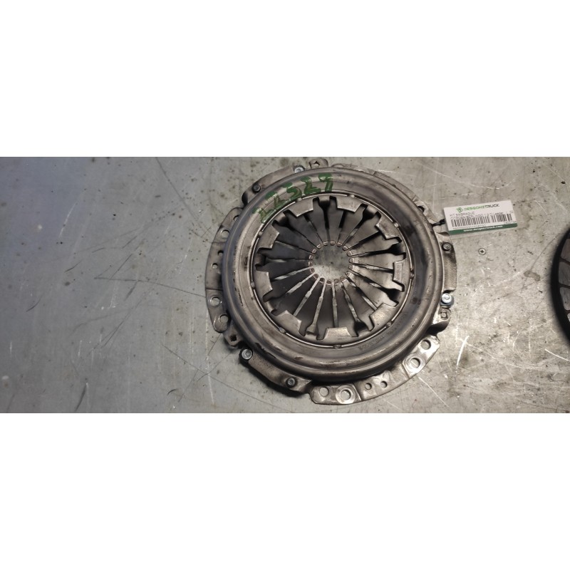 Recambio de kit embrague para citroën berlingo 1.9 d leader referencia OEM IAM 240513A0847 2