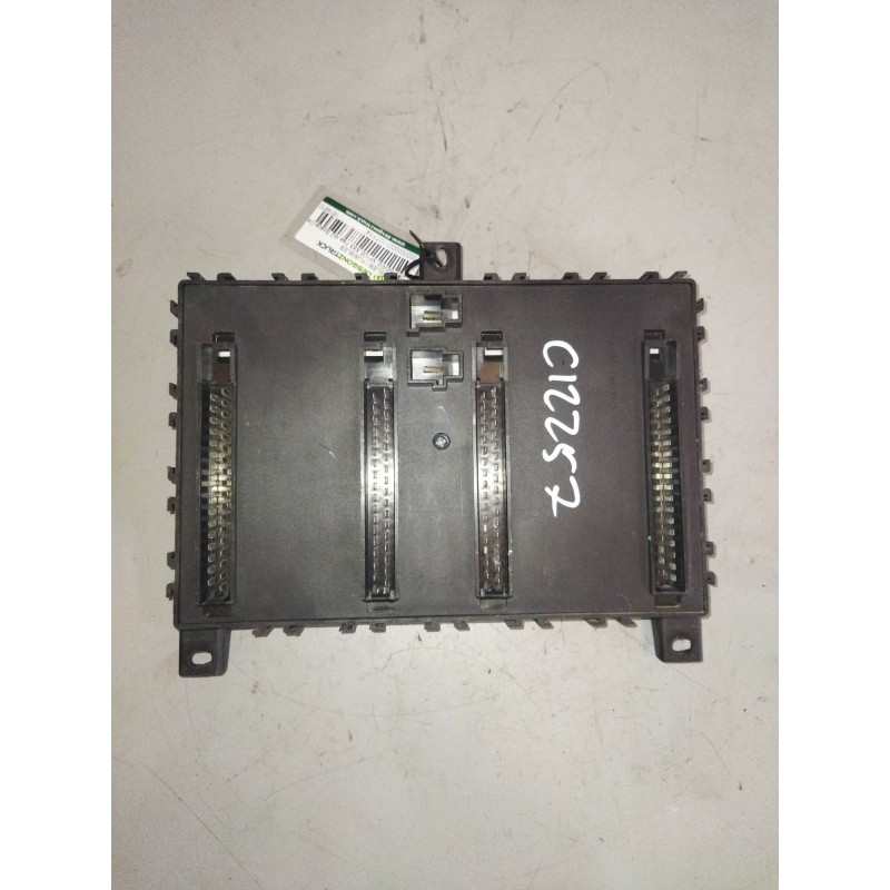 Recambio de caja reles / fusibles para daf serie xf105.410 fsa 4x2 space-cab referencia OEM IAM 1674870 - Amarillo 3