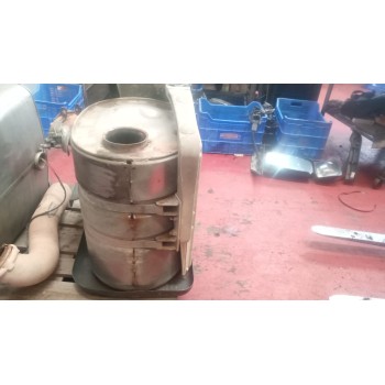 Recambio de catalizador para renault magnum ab diesel referencia OEM IAM 7420920706  