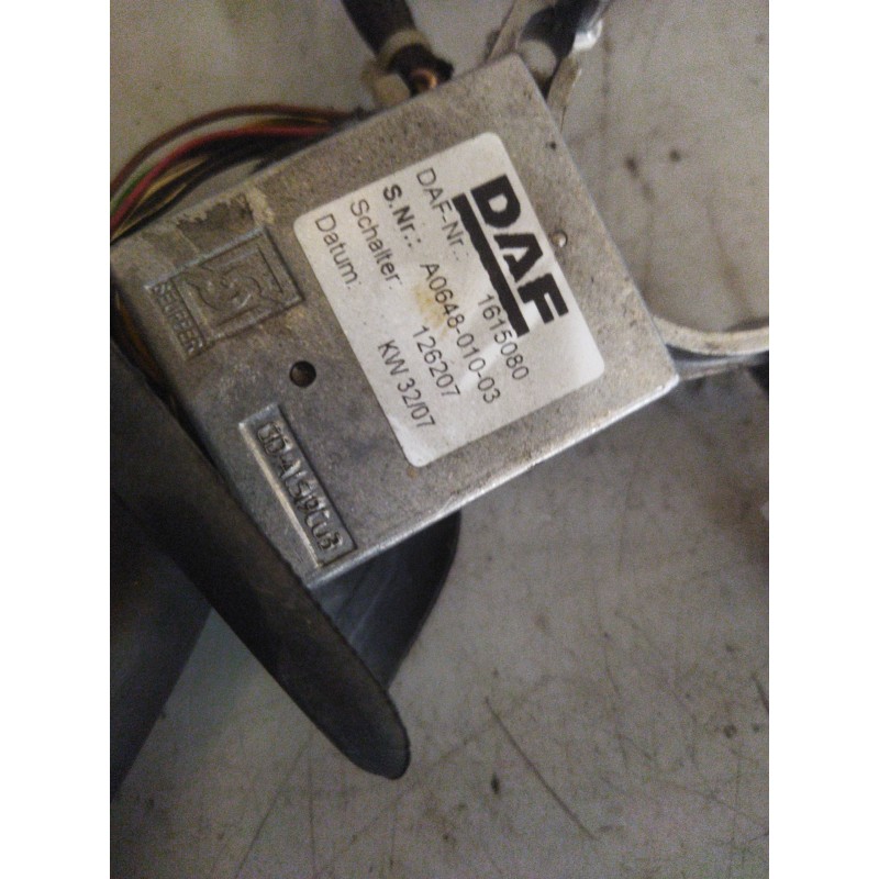 Recambio de mando intermitentes para daf serie xf105.410 fsa 4x2 space-cab referencia OEM IAM 1615080 - Amarillo 2