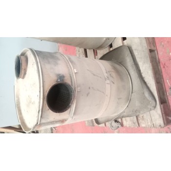 Recambio de silenciador trasero para renault magnum ab 2005 12.0 diesel referencia OEM IAM 7420554000  