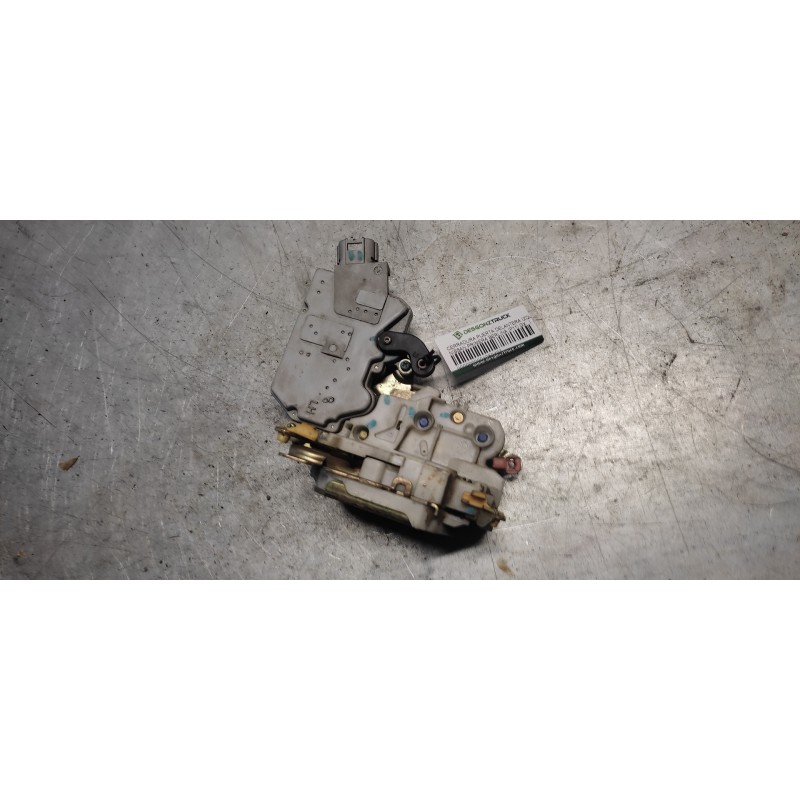 Recambio de cerradura puerta delantera izquierda para nissan primera berlina (p11) gx referencia OEM IAM  6PINS 2