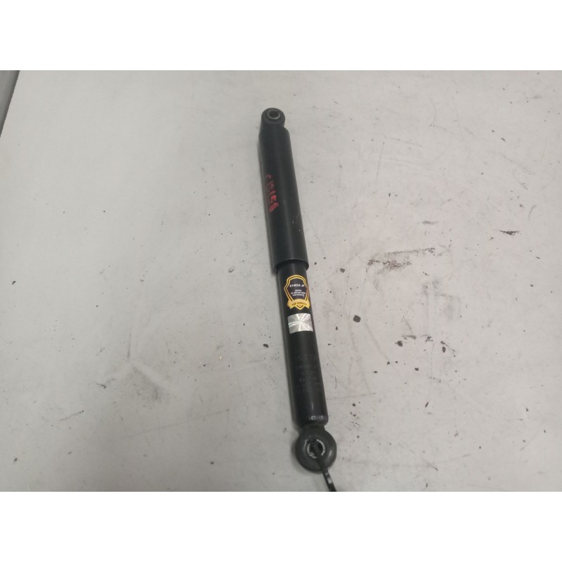 Recambio de amortiguador delantero izquierdo para nissan cabstar 01.04  3.0 diesel referencia OEM IAM 614024 MARCA:JP GENUINE RE - Rojo
