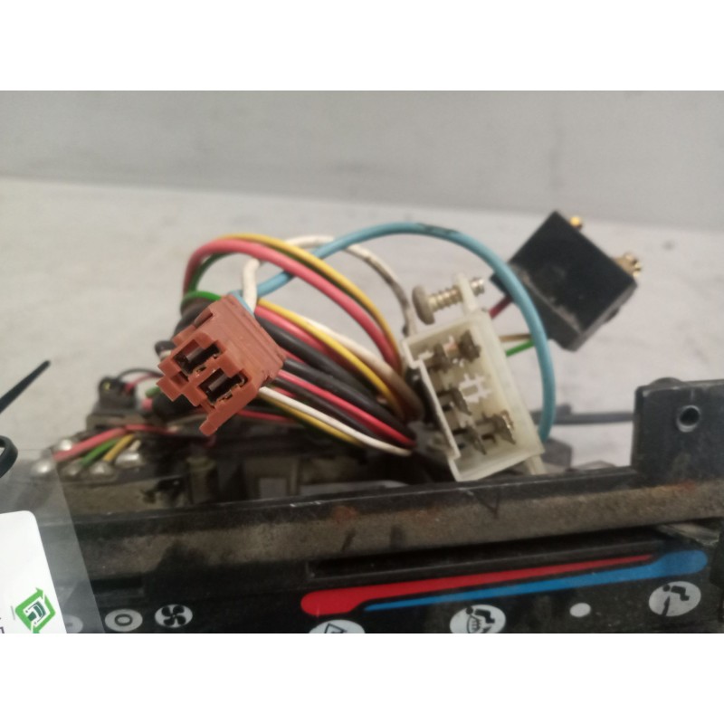 Recambio de mando calefaccion / aire acondicionado para nissan trucks atleon 165 referencia OEM IAM 810421263F - Blanco 4