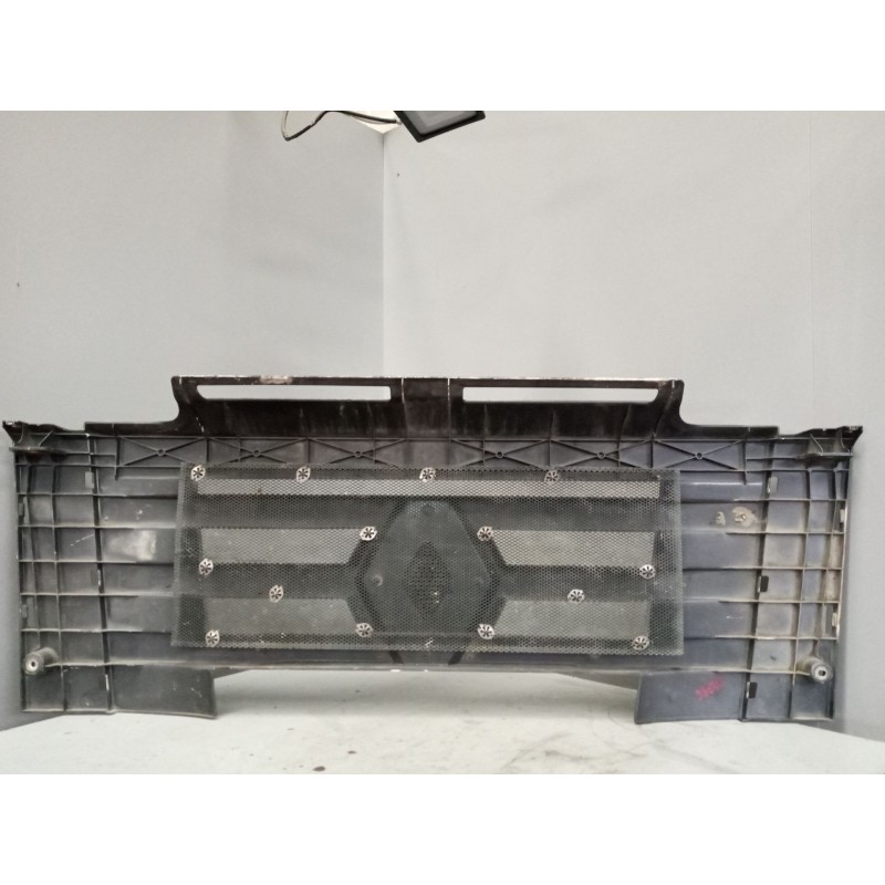 Recambio de rejilla delantera central para renault magnum ab 2005 12.8 diesel referencia OEM IAM 5010468565 - Gris 2
