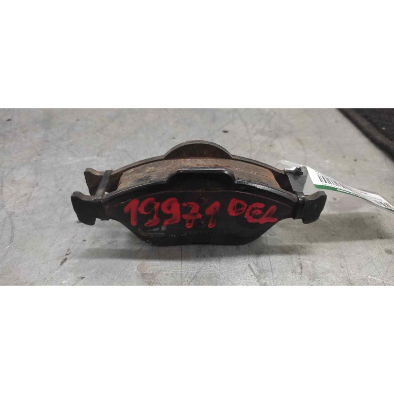 Recambio de pastillas de freno delanteras para ford fiesta (cbk) ambiente referencia OEM IAM 90R01112200  