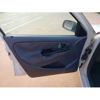 seat ibiza (6k1) del año 2001