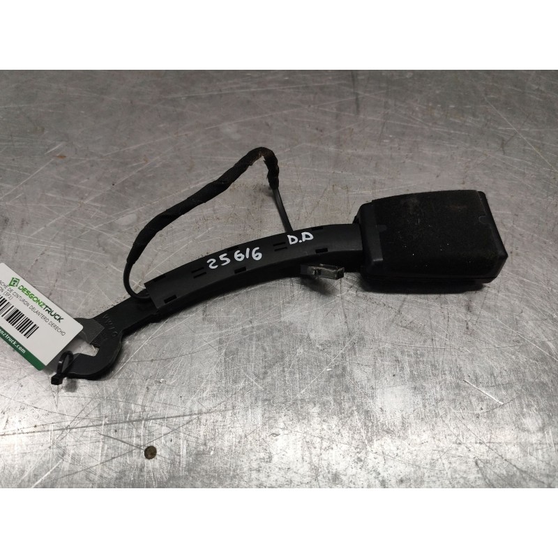 Recambio de enganche de cinturon delantero derecho para seat leon (5f1) 1.6 tdi referencia OEM IAM   