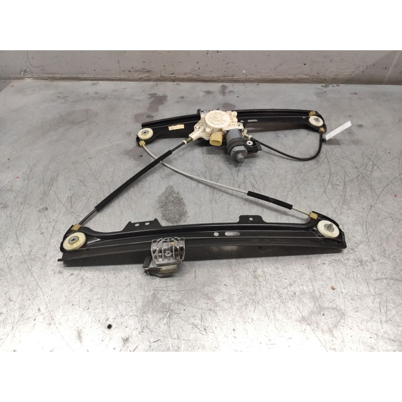 Recambio de elevalunas delantero derecho para bmw serie 5 berlina (e60) 520d referencia OEM IAM 69811425997748100 - Negro 2