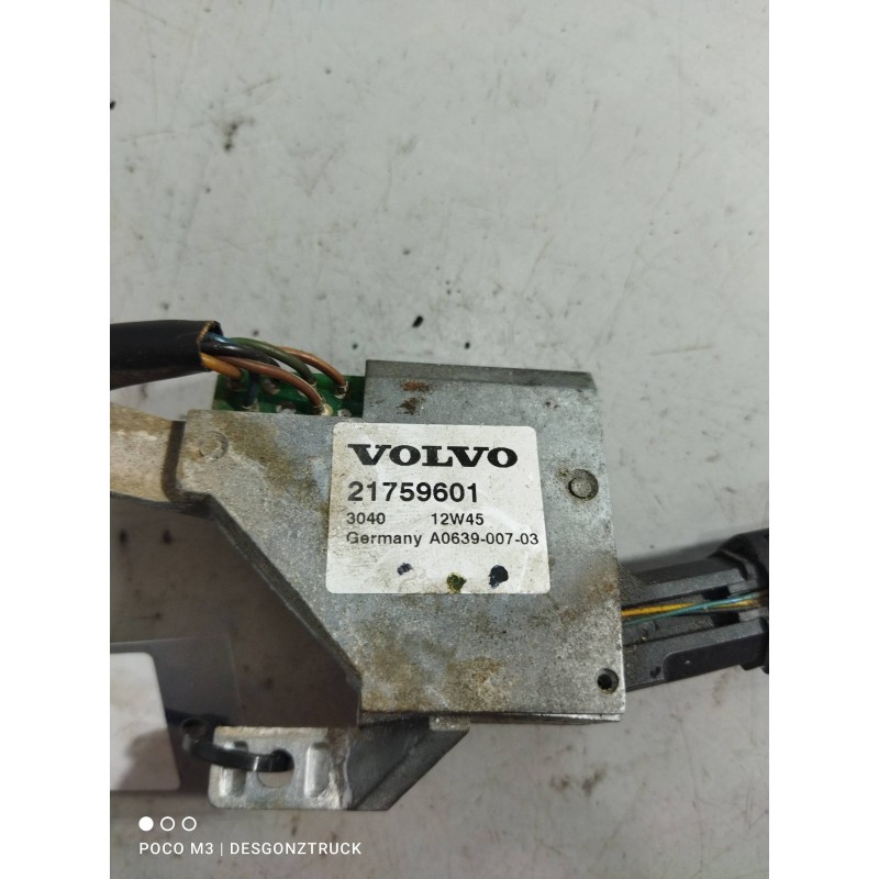 Recambio de interruptor para volvo fh 500 12.8 diesel referencia OEM IAM 21759601  MANDO FRENO MOTOR - Blanco 2