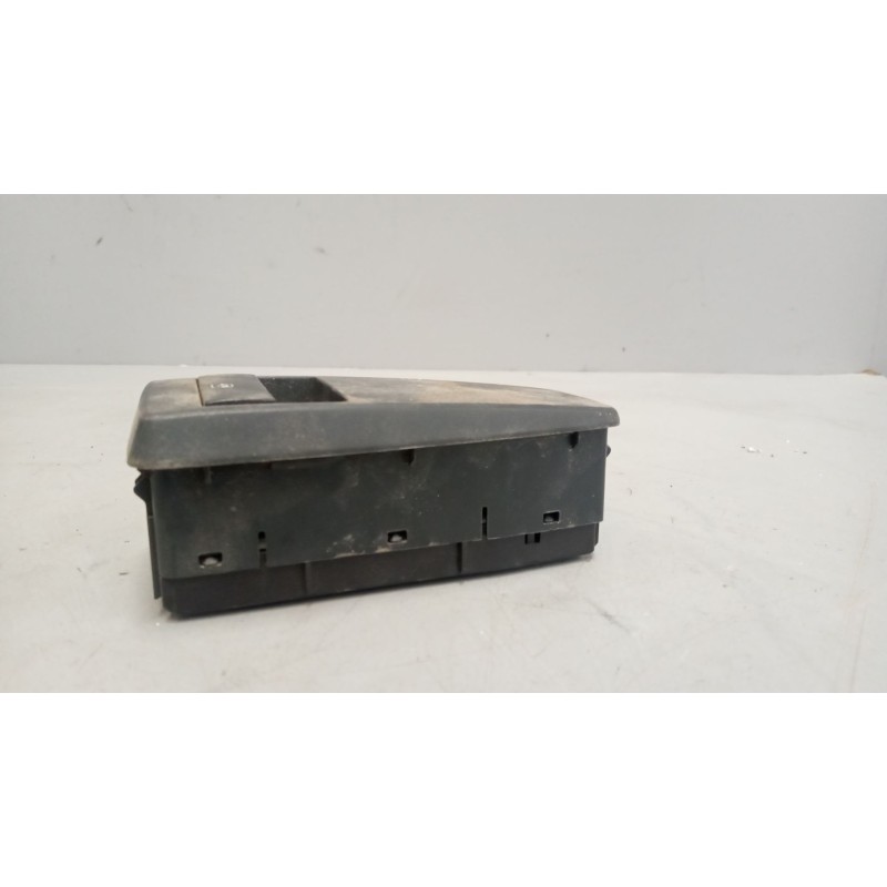 Recambio de mando elevalunas delantero derecho para man tgs referencia OEM IAM 81258067112 - Blanco 4