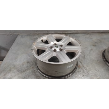 LLANTA 7.5J X 17 CHET55 17''-5 TORNILLOS