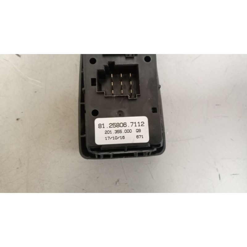 Recambio de mando elevalunas delantero derecho para man tgs referencia OEM IAM 81258067112 - Blanco 6