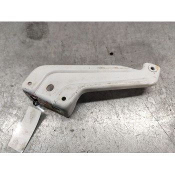 Recambio de bisagra puerta corredera para dacia dokker essential referencia OEM IAM 777957489R  SUPERIOR IZQUIERDA