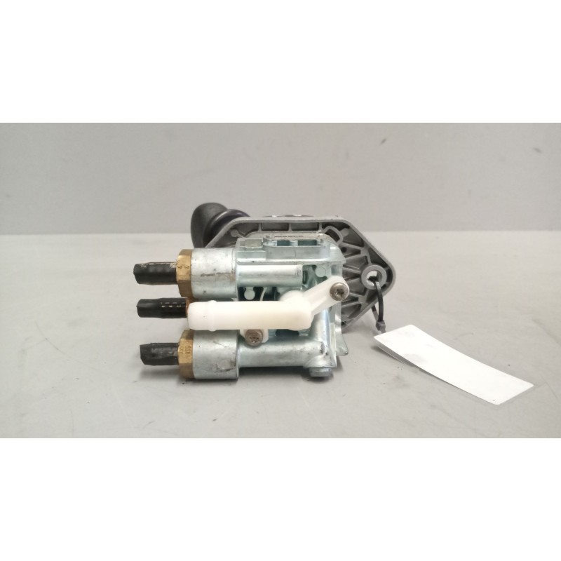 Recambio de palanca freno de mano para man tgs referencia OEM IAM 81523156208  9617231180 - Blanco 3