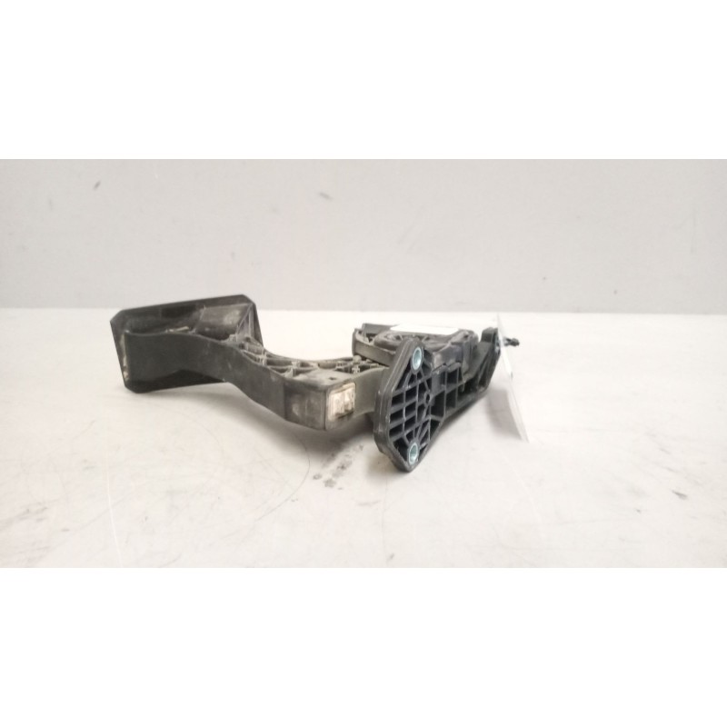 Recambio de pedal acelerador para man tgs referencia OEM IAM 81259706103 - Blanco 2