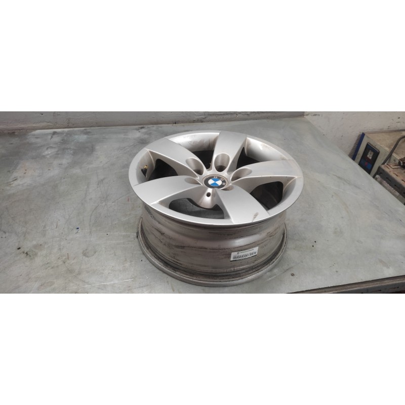 Recambio de llanta para bmw serie 5 berlina (e60) 520d referencia OEM IAM  7J X16 H2 IS20 16''-5 TORNILLOS - Negro