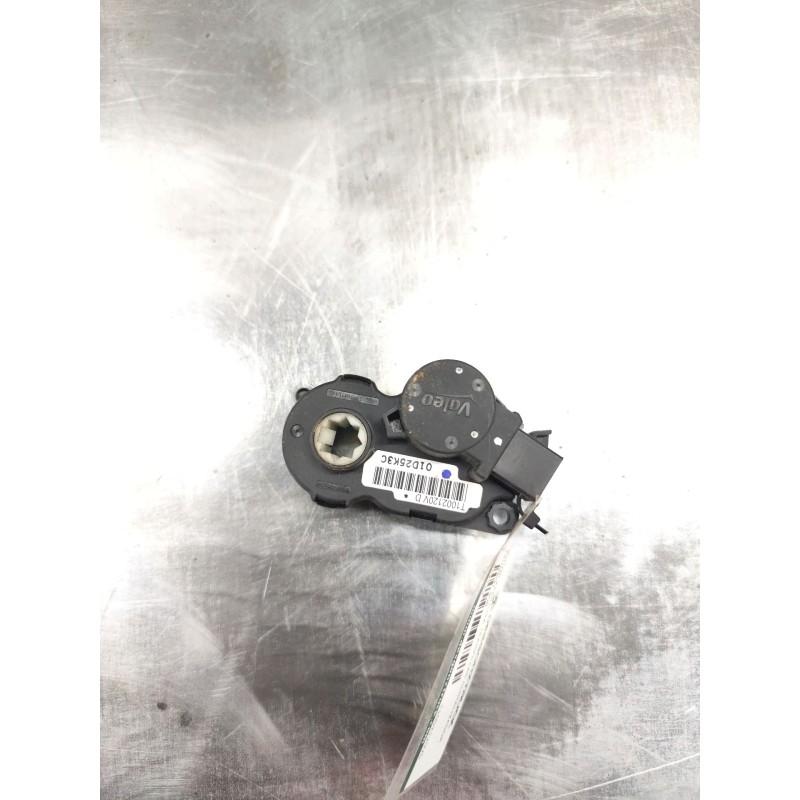 Recambio de motor apertura trampillas climatizador para peugeot 508 allure hybrid4 referencia OEM IAM T1002120VD - Blanco 2