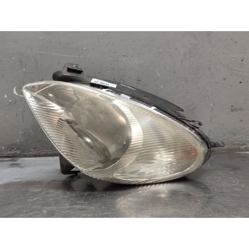 Recambio de faro izquierdo para citroën xsara picasso 2.0 hdi referencia OEM IAM 9631495180  