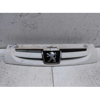 Recambio de rejilla delantera central para peugeot partner (s2) combi pro referencia OEM IAM   