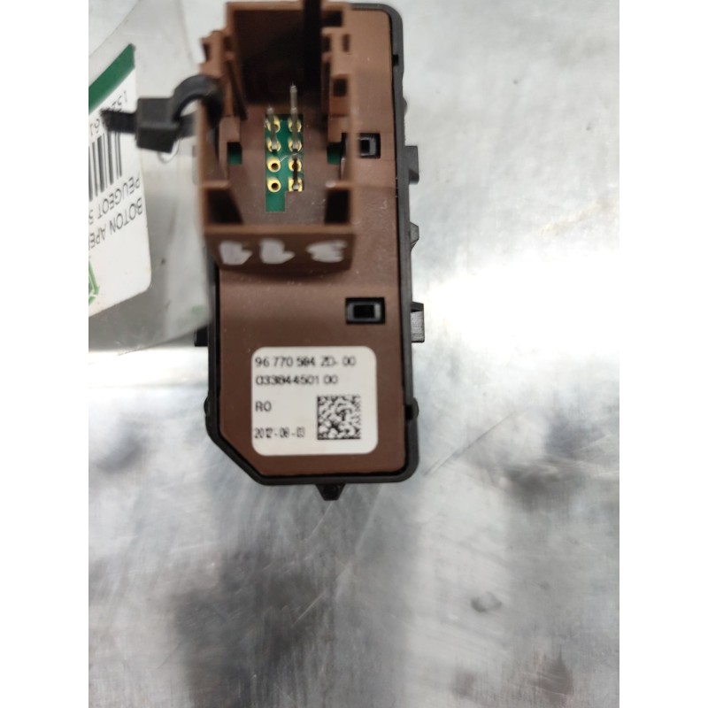 Recambio de boton apertura maleteroporton para peugeot 508 allure hybrid4 referencia OEM IAM 96770584ZD - Blanco 2
