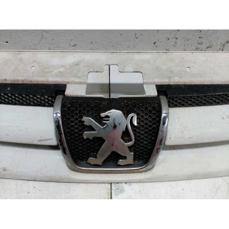 Recambio de rejilla delantera central para peugeot partner (s2) combi pro referencia OEM IAM 3