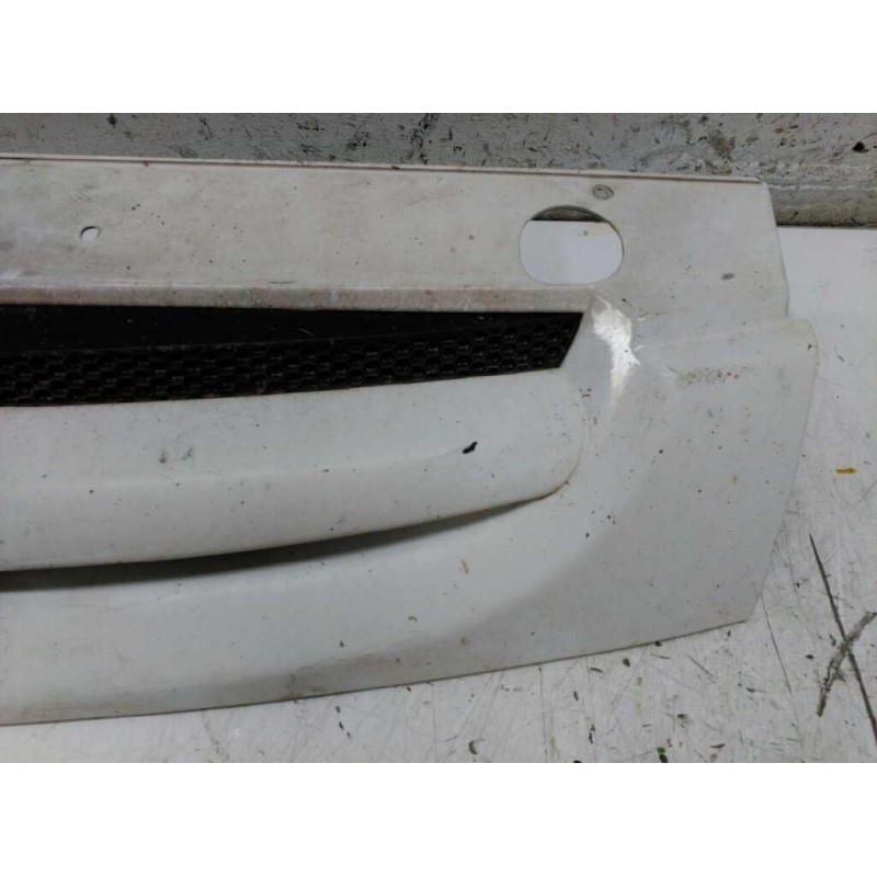 Recambio de rejilla delantera central para peugeot partner (s2) combi pro referencia OEM IAM 4