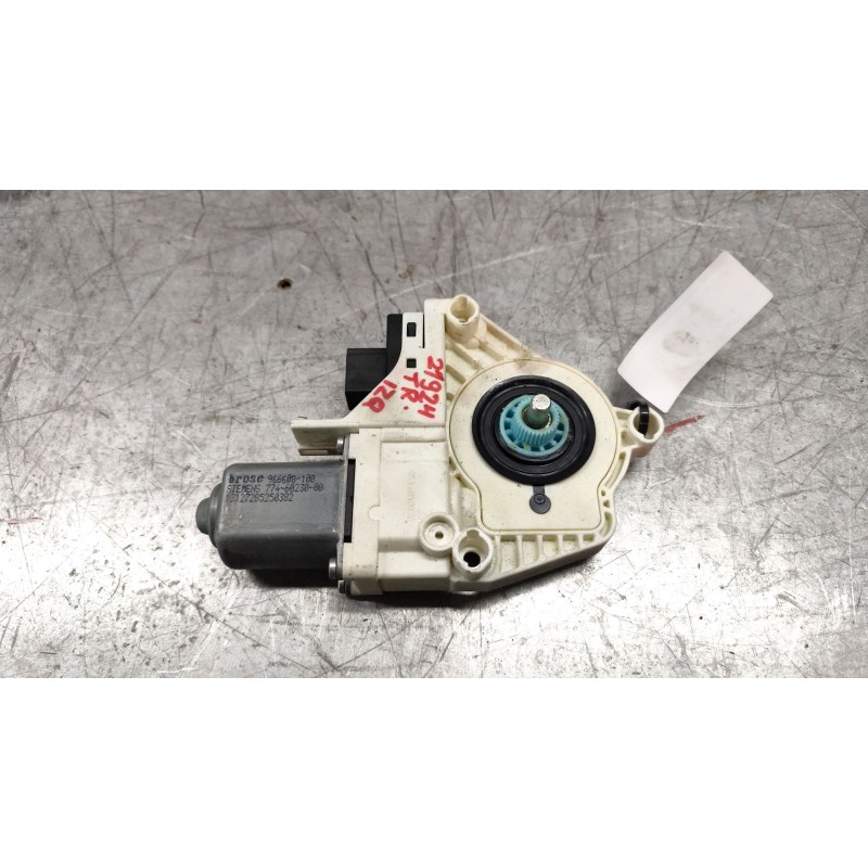 Recambio de motor elevalunas trasero izquierdo para audi a4 ber. (b8) básico referencia OEM IAM 0536010002  