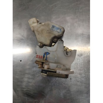 Recambio de cerradura puerta trasera izquierda para nissan x-trail (t30) sport referencia OEM IAM 80553AA300  