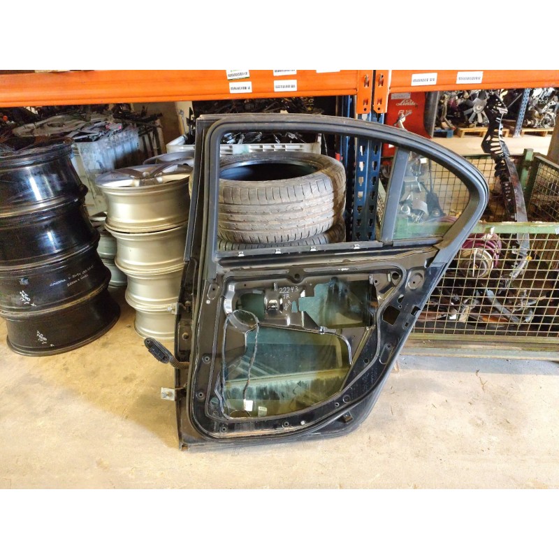 Recambio de puerta trasera derecha para bmw serie 5 berlina (e60) 520d referencia OEM IAM - Negro 2