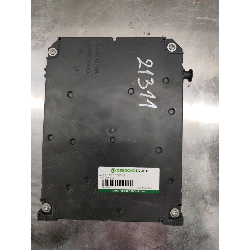 Recambio de caja reles / fusibles para peugeot 508 allure hybrid4 referencia OEM IAM 9664992380 - Blanco 2