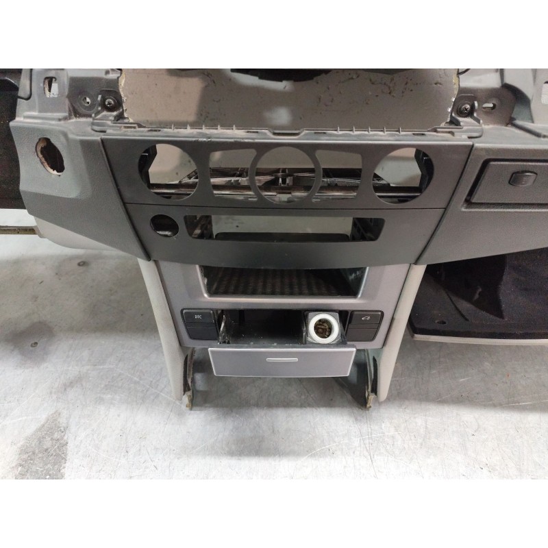 Recambio de salpicadero para bmw serie 5 berlina (e60) 520d referencia OEM IAM - Negro 6